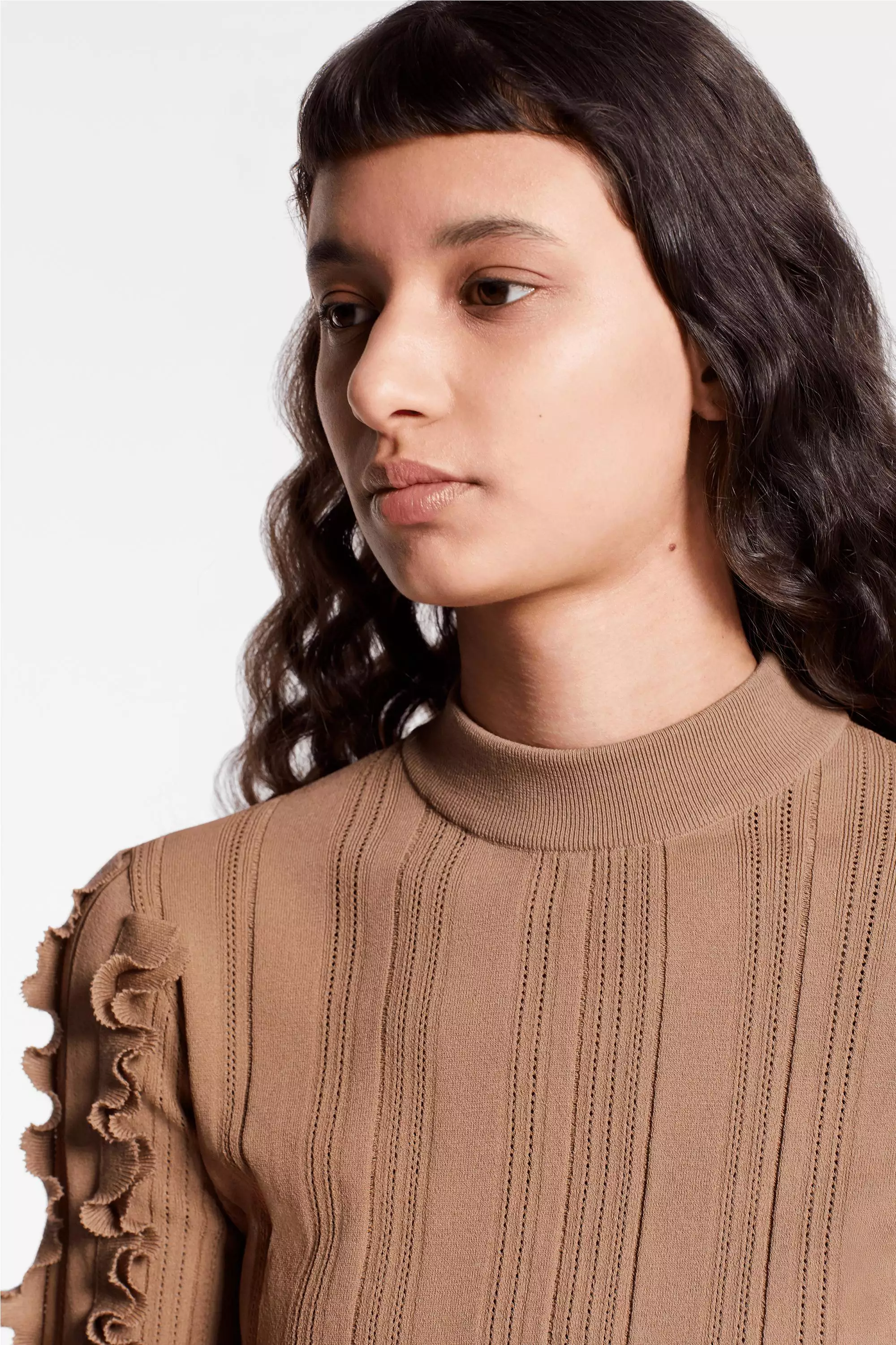 Long Sleeved Pullover With Frills